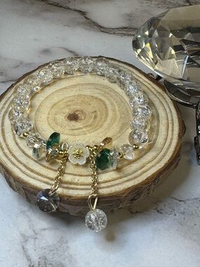 Handcrafted Gold & Green Crystal Stretch Bracelet with White Flower Charm